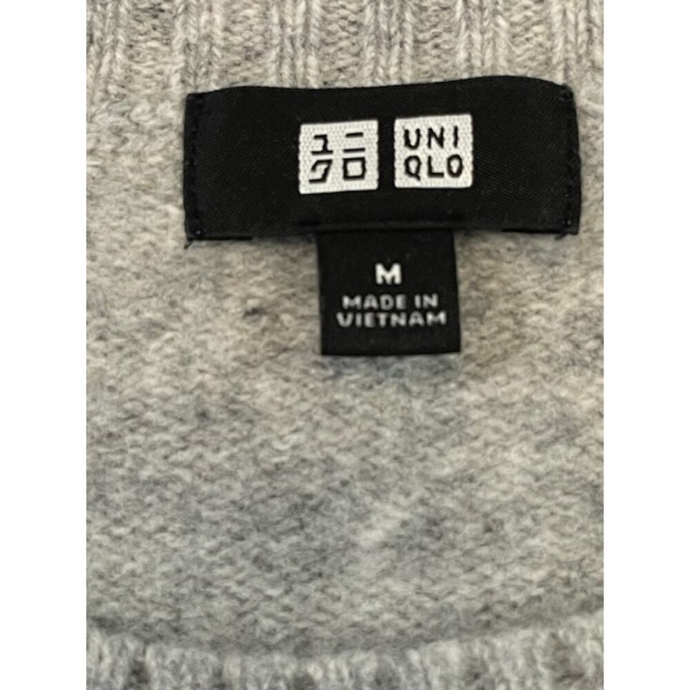 Uniqlo-Men's Gray Crewneck Size Medium 100% Wool Sweater - Picture 3 of 7